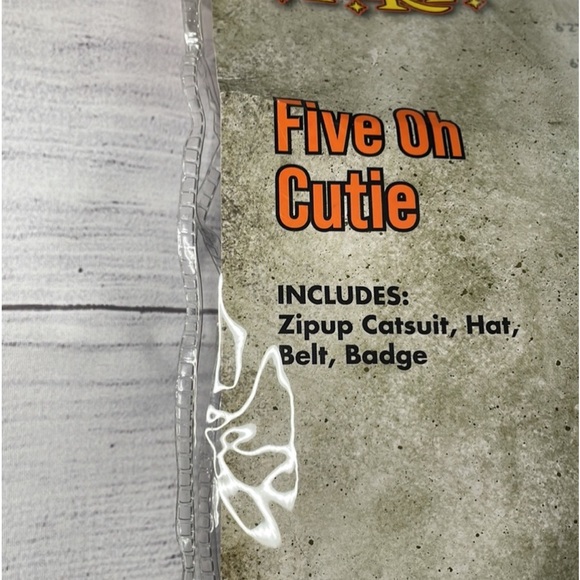 POLICE HALLOWEEN COSTUME - Picture 8 of 12